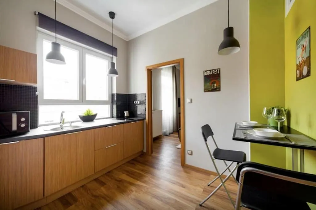 Art Deco Apartment 3 Bedroom, 3 Bathroom, Balcony Budapest Hungary