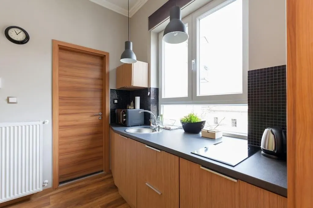 Art Deco Apartment 3 Bedroom, 3 Bathroom, Balcony Budapest