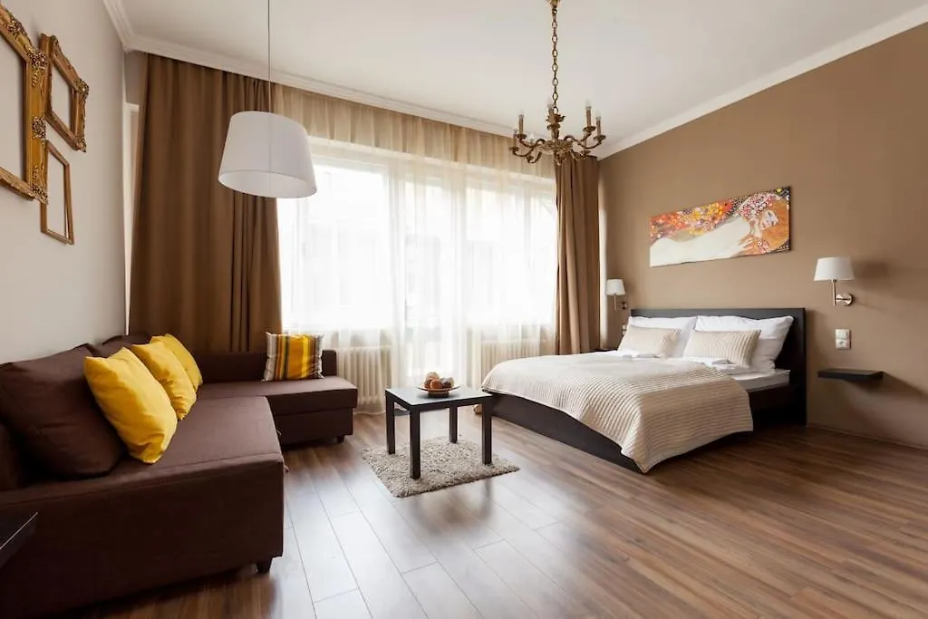 Art Deco Apartment 3 Bedroom, 3 Bathroom, Balcony Budapest Hungary