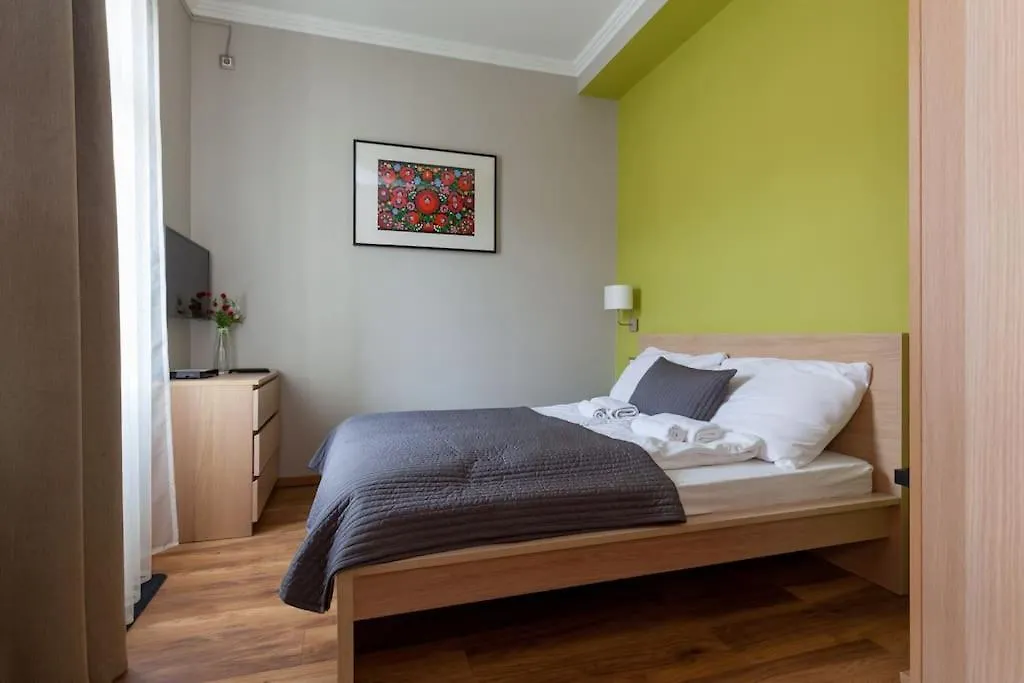 Art Deco Apartment 3 Bedroom, 3 Bathroom, Balcony Budapest
