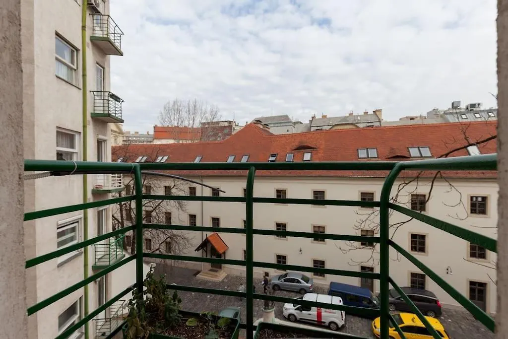 Art Deco Apartment 3 Bedroom, 3 Bathroom, Balcony Budapest Hungary