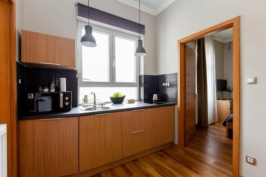 Art Deco Apartment 3 Bedroom, 3 Bathroom, Balcony Budapest